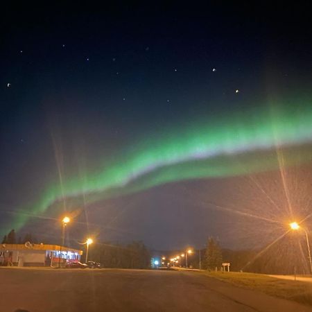 Glacier View Inn Haines Junction Εξωτερικό φωτογραφία
