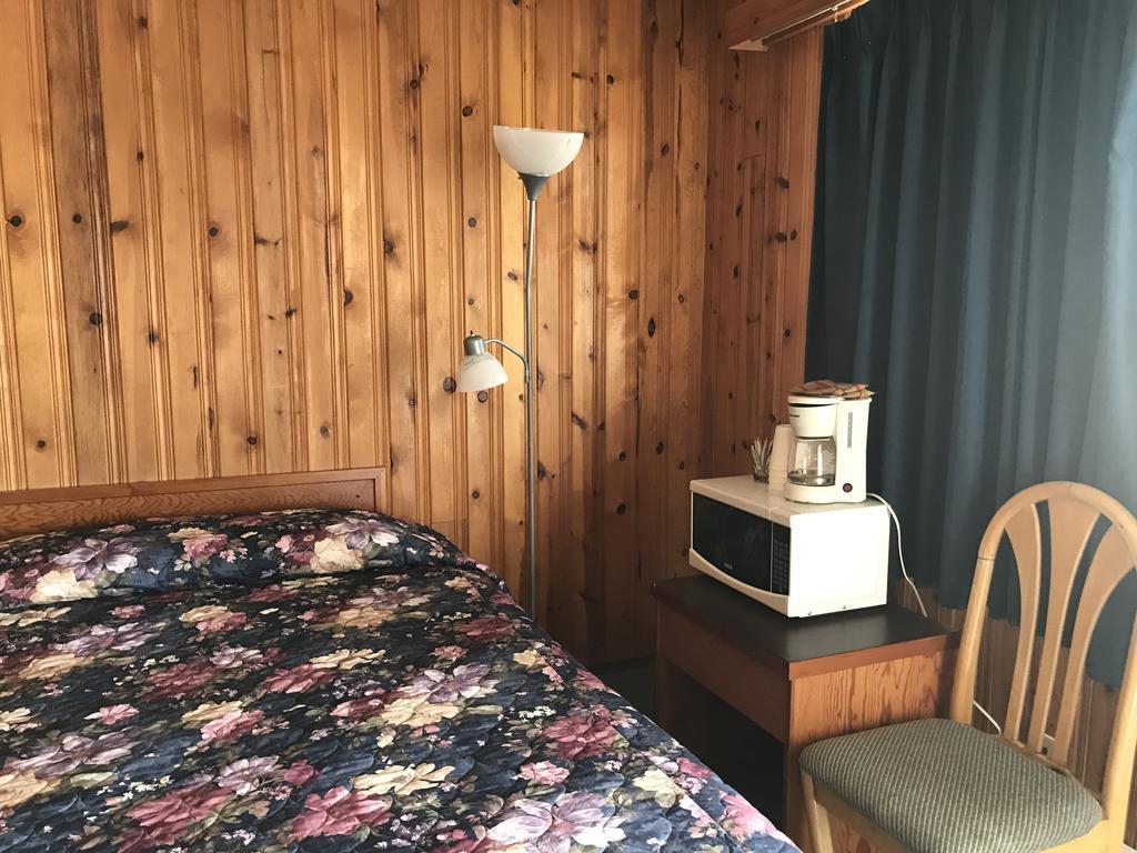 Glacier View Inn Haines Junction Εξωτερικό φωτογραφία